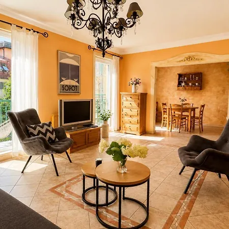 アパート Sopot Home - Przestronny Apartament Z Parkingiem W Sopocie ソポト